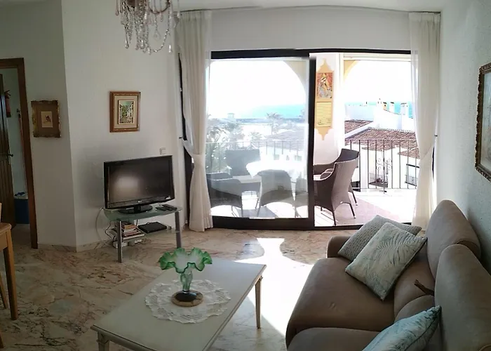 With Secure Underground Parking アパート マルベーリャ