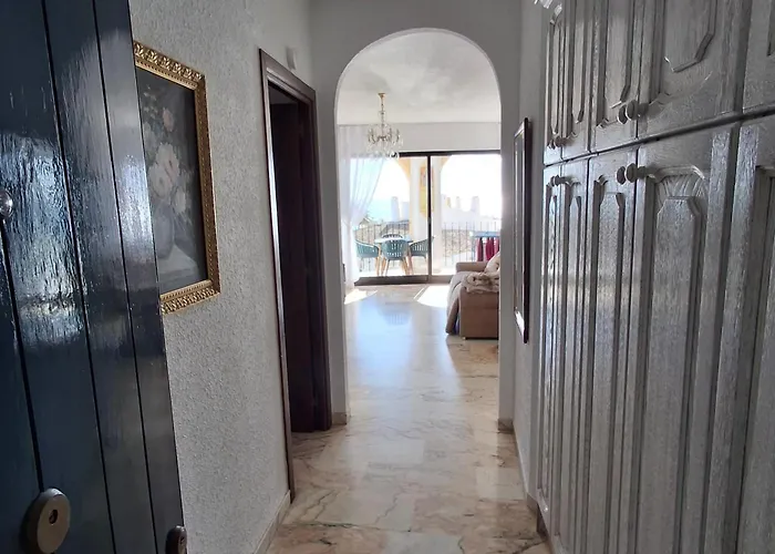 With Secure Underground Parking Апартаменты *