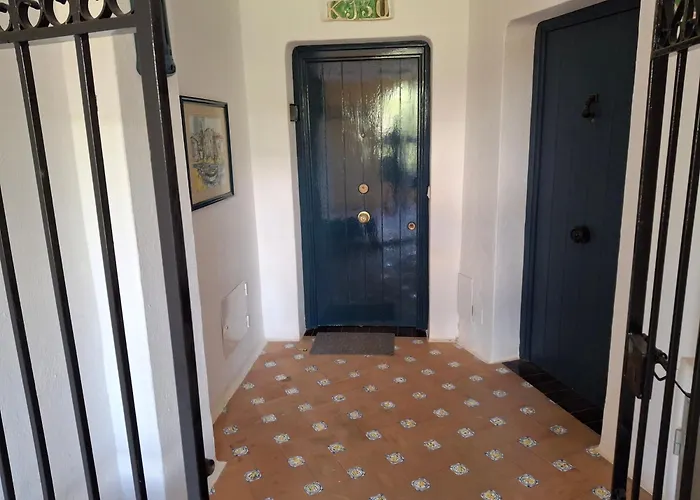 With Secure Underground Parking Апартаменты